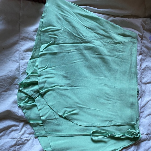 Pacsun wrap short - Picture 2 of 4